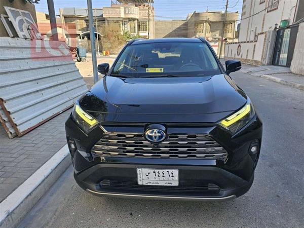 Toyota for sale in Iraq